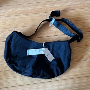 Baggu Medium Crescent Bag in Black